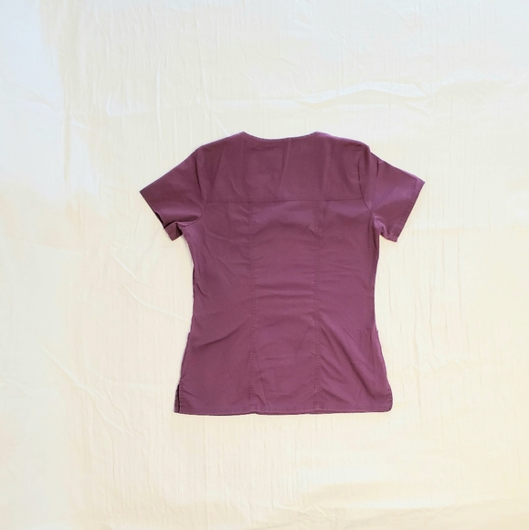 Women's Scrub Top 👚 - Picture 6 of 7